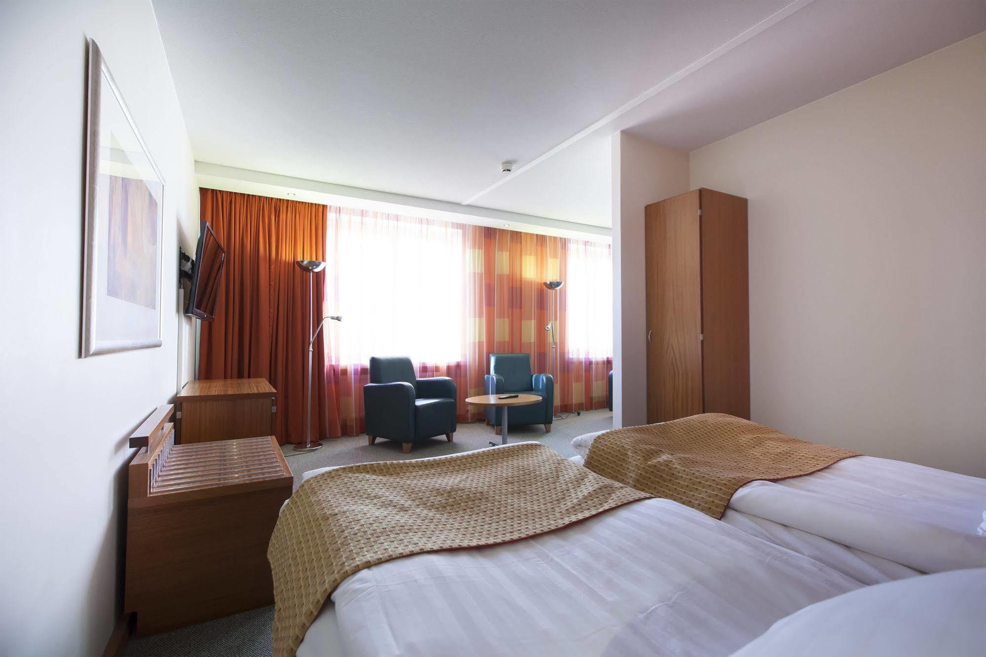 Hotel Oscar Varkaus Exterior photo